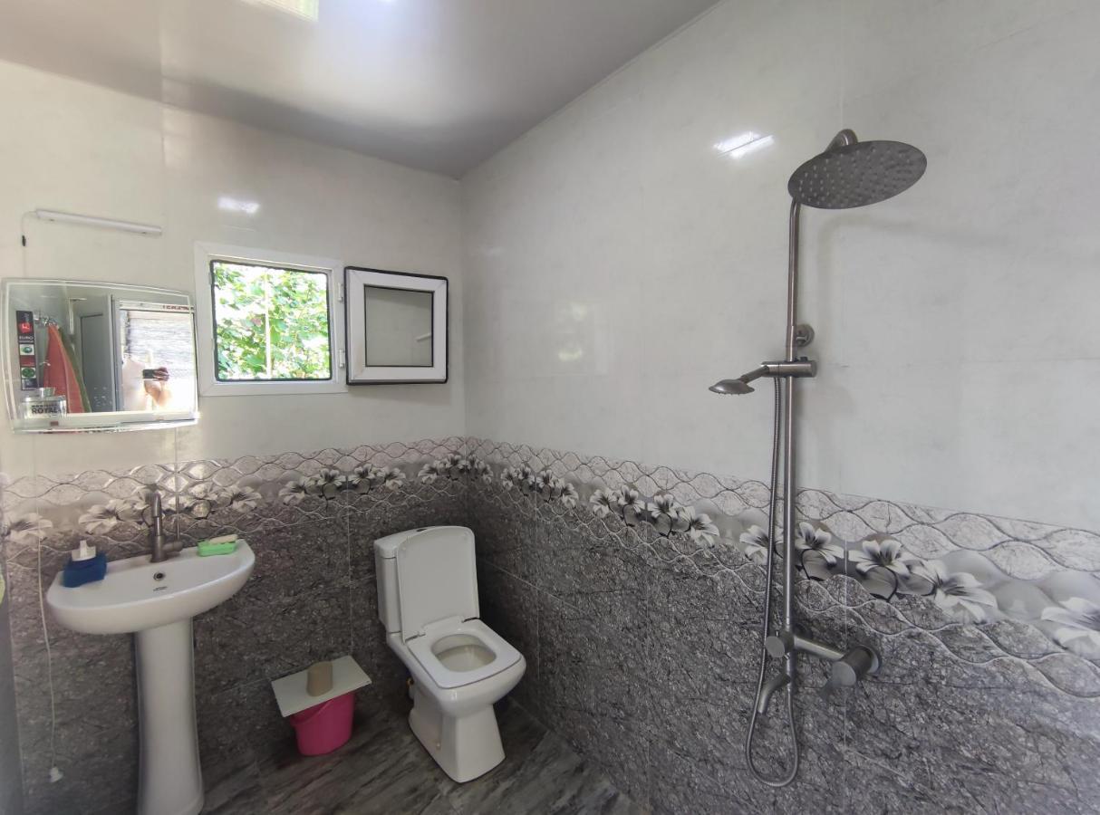 Racha Chogovadze'S Guest House Ambrolauri Exterior photo